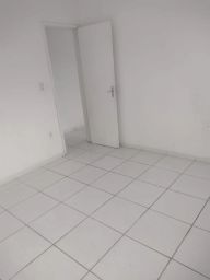 https://img.olx.com.br/thumbs256x256/27/278686296421336.jpg