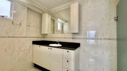 https://img.olx.com.br/thumbs256x256/28/281571523801925.jpg