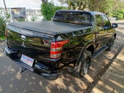 https://img.olx.com.br/thumbs256x256/28/281659576570158.jpg