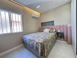 https://img.olx.com.br/thumbs256x256/28/283548409182540.jpg