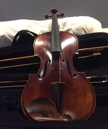 Título do anúncio: Violino modelo Antonius Stradivarius em excelente estado linda peça