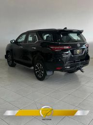 https://img.olx.com.br/thumbs256x256/28/285653637719538.jpg