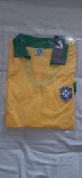 Título do anúncio: Camiseta Retrô Seleção brasileira (Brasil) 1957 (NOVA)