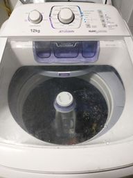 Título do anúncio: Máquina de lavar Eletrolux 12kg
