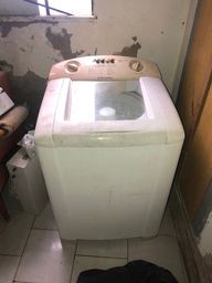 Título do anúncio: Vendo duas máquinas de lavar com defeito