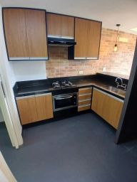 https://img.olx.com.br/thumbs256x256/29/297508400495386.jpg