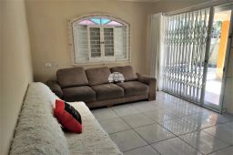 https://img.olx.com.br/thumbs256x256/29/298567643519864.jpg