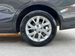 https://img.olx.com.br/thumbs256x256/29/299606219900720.jpg