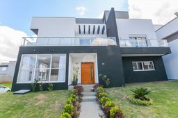Título do anúncio: Casa para venda possui 308 metros quadrados com 3 quartos em Santa Felicidade - Curitiba -