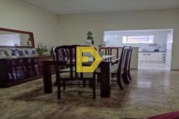 Título do anúncio: Casa à locação no bairro PARAISO, ARAÇATUBA cod:32183