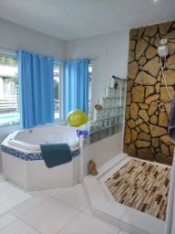 https://img.olx.com.br/thumbs256x256/30/301565768854811.jpg