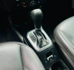 https://img.olx.com.br/thumbs256x256/30/301609420213425.jpg