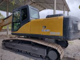 Título do anúncio: Escavadeira hidráulica XCMG XE210 ano 2012