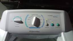 Título do anúncio: Vendo uma máquina de lavar roupas de 12kg Electrolux 