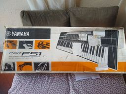 Título do anúncio: Teclado arranjador PSR F51 Yamaha