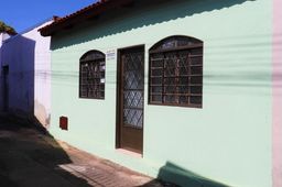 Título do anúncio: Casa com 2 quartos - Bairro Setor Leste Vila Nova em Goiânia
