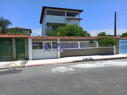 Título do anúncio: Linda casa com quintal no centro de Nova Almeida