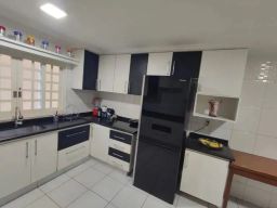 https://img.olx.com.br/thumbs256x256/30/308505884050880.jpg