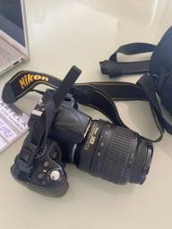 Título do anúncio: Câmera Nikon D3000 