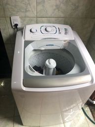 Título do anúncio: Máquina de lavar Eletrolux 15kilos semi nova
