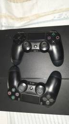 Título do anúncio: Playstation 4 com 2 controles e 3 jogos