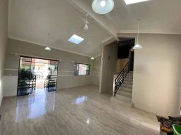 https://img.olx.com.br/thumbs256x256/31/318531408924055.jpg