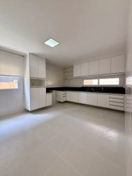 https://img.olx.com.br/thumbs256x256/31/318621678867424.jpg