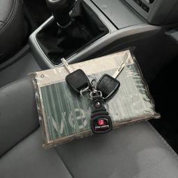 https://img.olx.com.br/thumbs256x256/31/319517408465572.jpg