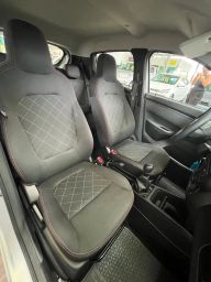 https://img.olx.com.br/thumbs256x256/31/319693414722299.jpg