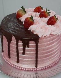 Título do anúncio: Sou padeiro e confeiteiro  estou disponível  pra diária 