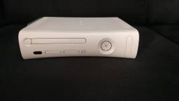 Título do anúncio: Xbox 360 Fat Branco 20gb desbloqueado + 23 Jogos Físicos