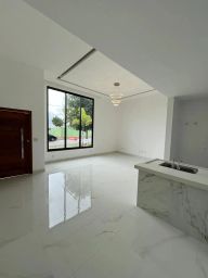 https://img.olx.com.br/thumbs256x256/32/322506284721800.jpg