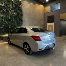 https://img.olx.com.br/thumbs256x256/32/323510885808710.jpg