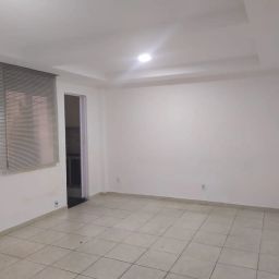 https://img.olx.com.br/thumbs256x256/32/323557635118103.jpg