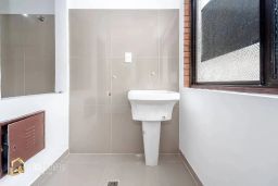 https://img.olx.com.br/thumbs256x256/32/323563527973596.jpg