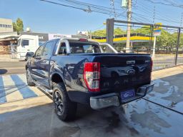 https://img.olx.com.br/thumbs256x256/32/323676680764412.jpg