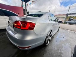 https://img.olx.com.br/thumbs256x256/32/323695546986130.jpg