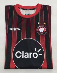Título do anúncio: Camisa Athletico Paranaense 1 Umbro GG Nº 10 - Claro (2004)