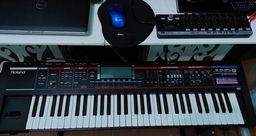 Título do anúncio: Teclado sintetizador workstation Roland juno G