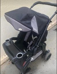 Título do anúncio: Vendo carrinho de bebê usado super conservado 