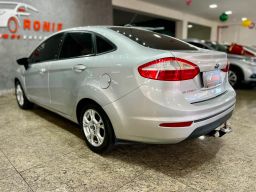 https://img.olx.com.br/thumbs256x256/32/326653668315066.jpg