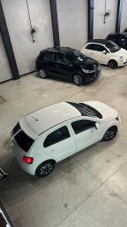 https://img.olx.com.br/thumbs256x256/32/326692449955062.jpg