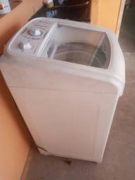 Título do anúncio: Máquina de lavar roupa Electrolux...
