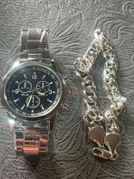 https://img.olx.com.br/thumbs256x256/32/327470718860772.jpg
