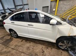 https://img.olx.com.br/thumbs256x256/32/327472296260903.jpg