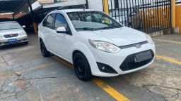 https://img.olx.com.br/thumbs256x256/32/327656125055986.jpg