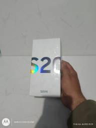 Título do anúncio: Galaxy S20 Fe (menta) Snapdragon 120hz. Aparelho lacrado. NF garantia. Venda ou troca
