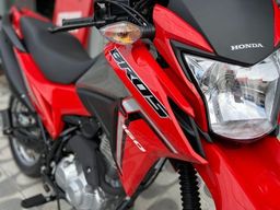 Título do anúncio: Honda nxr Bros 160 2022  financiamento Entrada mínima