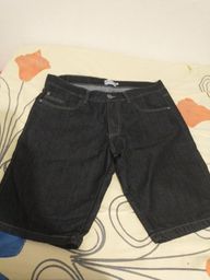 Título do anúncio: Bermuda jeans masculina preta 44 nova 