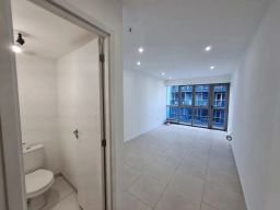 https://img.olx.com.br/thumbs256x256/33/332585522486780.jpg